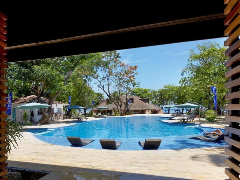 Matabungkay Beach Hotel Batangas Extérieur photo