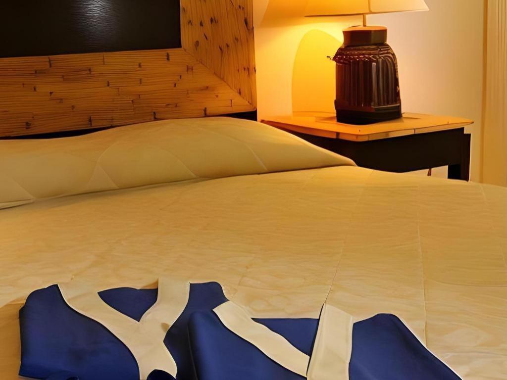 Matabungkay Beach Hotel Batangas Extérieur photo